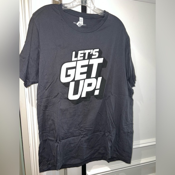 T-Shirt - Picture 1 of 2